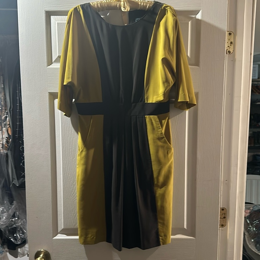 Olive green and chartreuse casual dress size 8